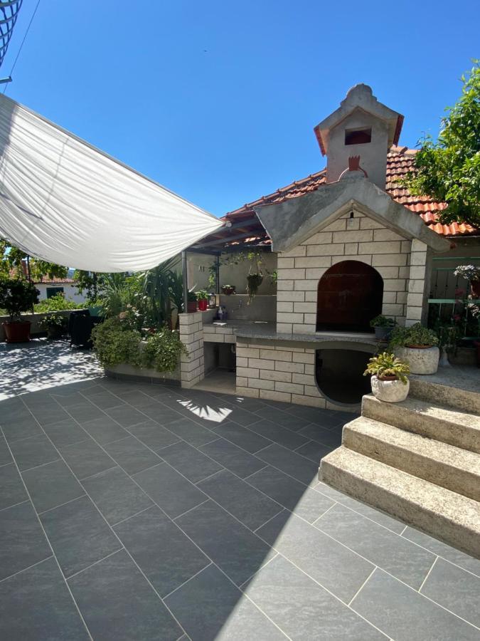 Apartman Petra Gustirna Exterior photo